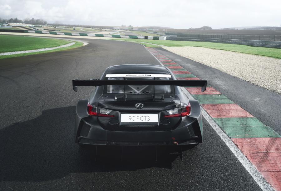  Lexus RC F GT3 2017 года  (фото 25 из 39)